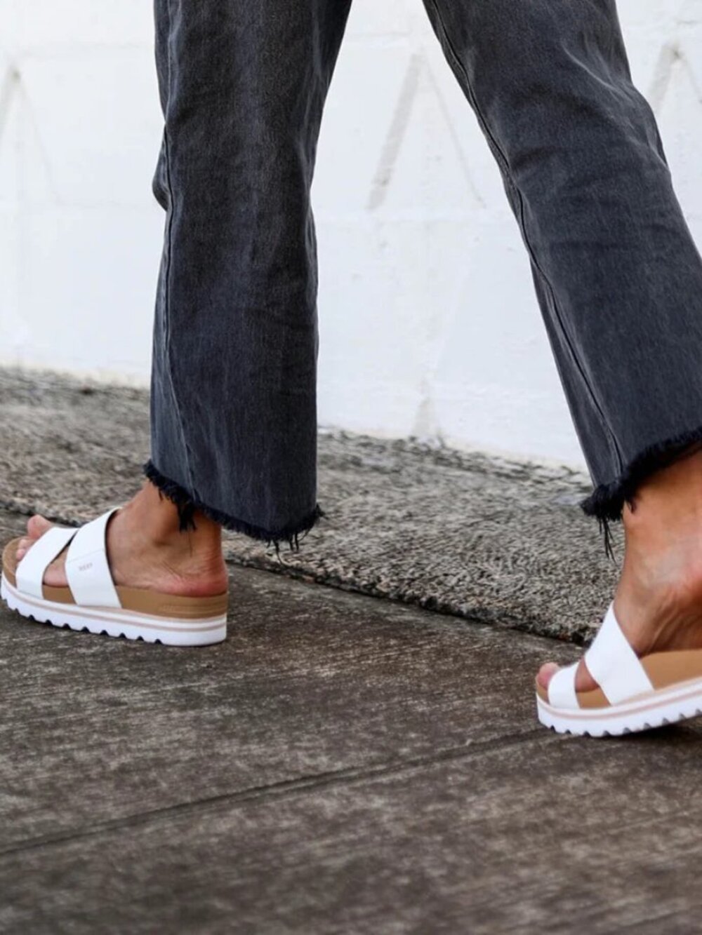 Reef Cushion Vista Hi Double Strap Slide Sandals - Picture 9 of 9